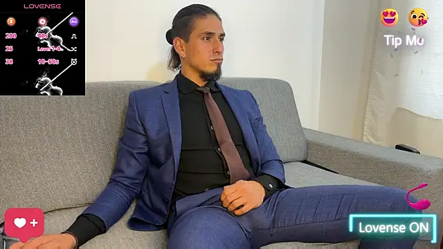 Tom blunt96 online show from 12-19-25, 05:53