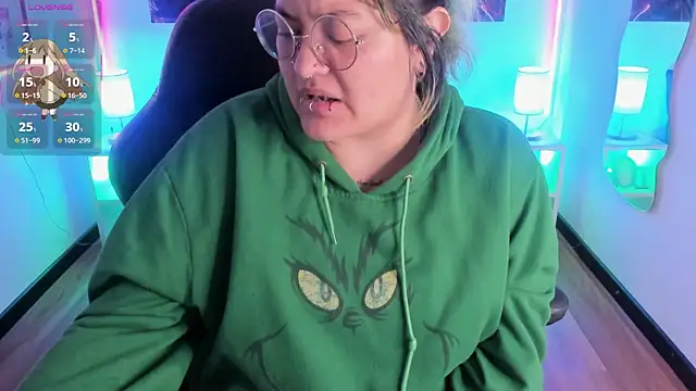 lucky-leah online show from 12-03-25, 04:09