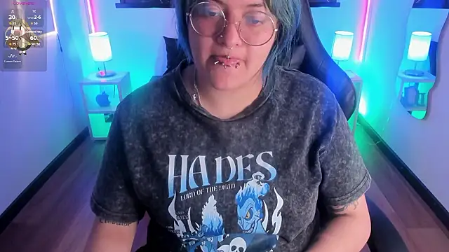 lucky-leah online show from 02-21-26, 04:35