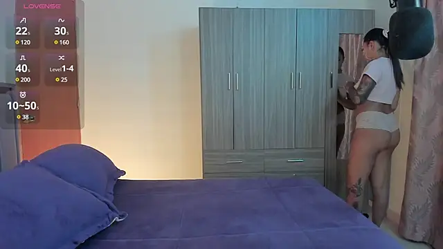 Snapshot of Kayla_foxxy chatting on 02-28-25, 06:32 Kayla foxxy online show from 02-28-25, 06:32