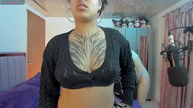 Snapshot of Kayla_foxxy chatting on 09-26-25, 05:11 Kayla foxxy online show from 09-26-25, 05:11