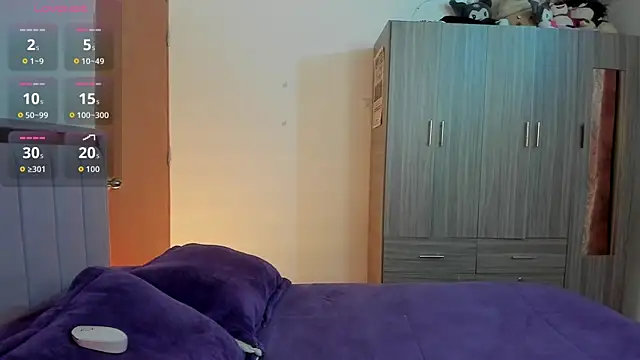 Snapshot of Kayla_foxxy chatting on 11-15-25, 05:27 Kayla foxxy online show from 11-15-25, 05:27