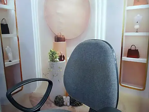 Snapshot of Love_bug15 chatting on 02-04-26, 01:00 Love bug15 online show from 02-04-26, 01:00