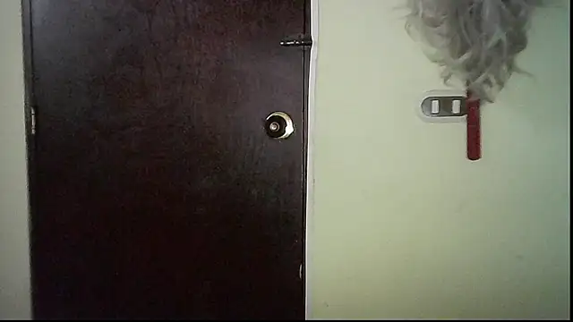 JuliaMack online show from 10-17-25, 07:05