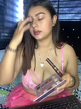 Kittyy Hott  online show from 01-24-25, 06:04