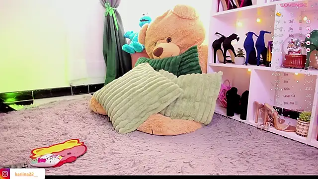 Snapshot of kariina__22 chatting on 02-16-25, 05:59 kariina 22 online show from 02-16-25, 05:59