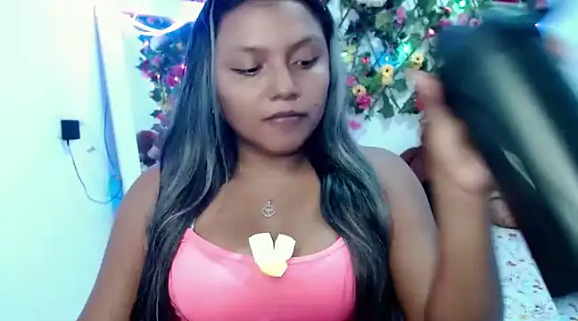 Snapshot of sexysusan4you chatting on 01-14-25, 11:48 sexysusan4you online show from 01-14-25, 11:48