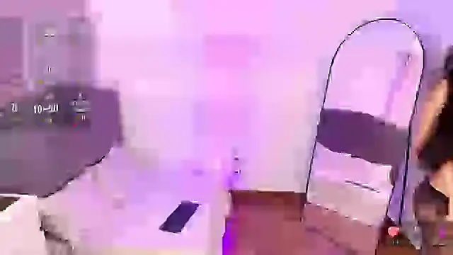 hazel lee ross online show from 09-08-25, 06:29