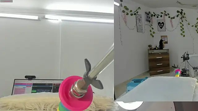 Daki Ume  online show from 11-24-25, 02:33