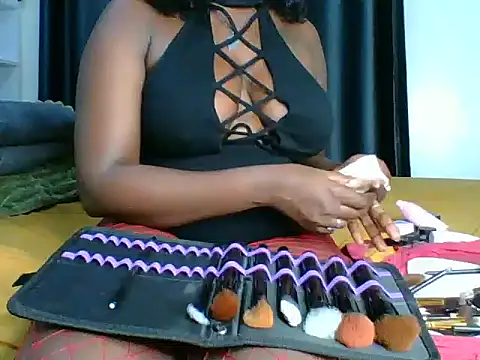 Snapshot of Switmelanin chatting on 05-04-26, 07:21 Switmelanin online show from 05-04-26, 07:21