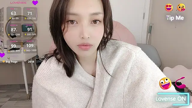 Snapshot of Cothy_Ti chatting on 12-20-24, 11:58 Cothy Ti online show from 12-20-24, 11:58