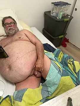 Drummajor online show from 02-25-25, 05:30