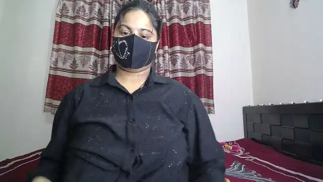 Dayna-36 online show from 11-29-25, 04:21