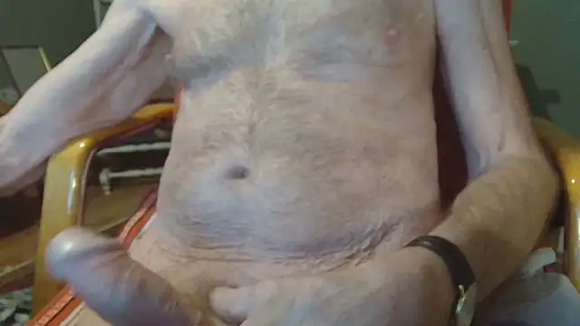 Snapshot of lasseoldman chatting on 02-13-26, 04:25 lasseoldman online show from 02-13-26, 04:25