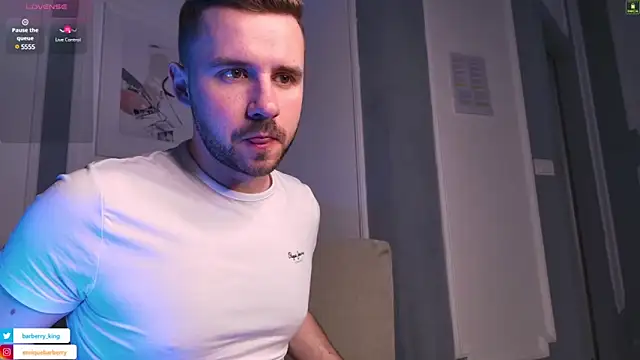 EnriqueBarberry online show from 03-09-25, 06:28