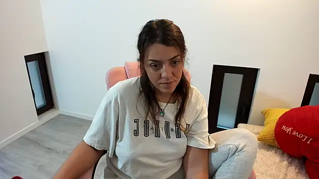 Dyana Kaylinn online show from 11-28-25, 06:16