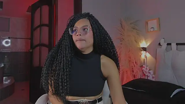 nayah   online show from 02-01-25, 08:16