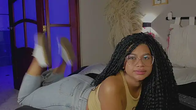 nayah   online show from 02-07-25, 01:36