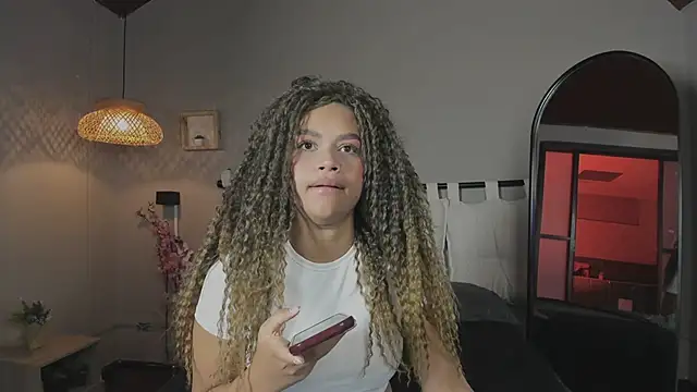 nayah   online show from 03-10-25, 07:50