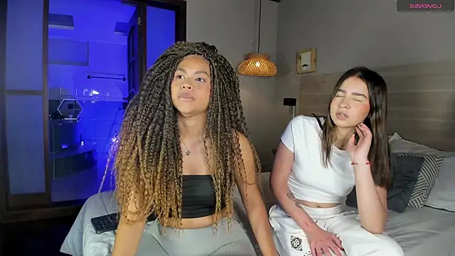 nayah   online show from 09-11-25, 08:09