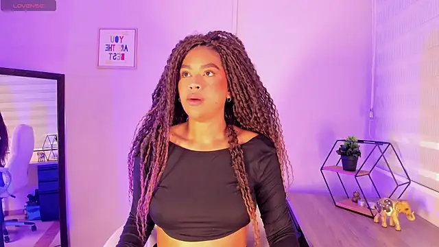 nayah   online show from 10-02-25, 12:12