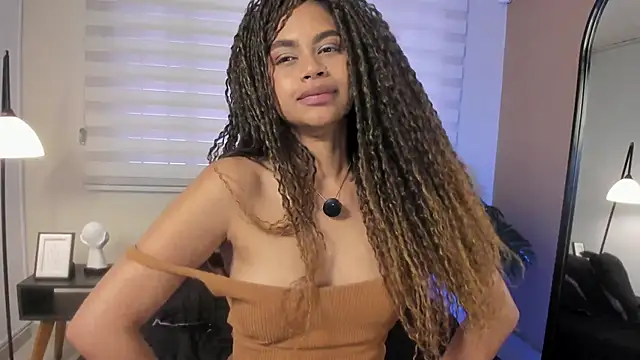 nayah   online show from 04-19-26, 06:10