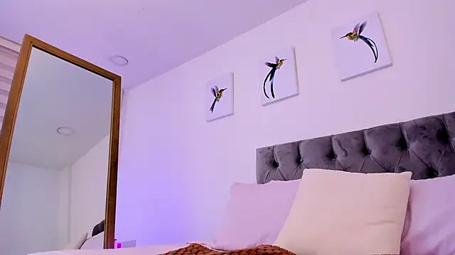 Snapshot of _Natalie18 chatting on 01-26-25, 02:24 Natalie18 online show from 01-26-25, 02:24