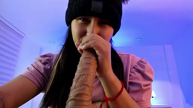 Snapshot of _Natalie18 chatting on 02-14-25, 06:56 Natalie18 online show from 02-14-25, 06:56