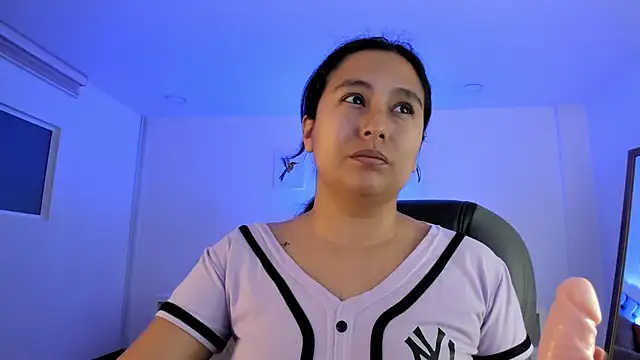 Snapshot of _Natalie18 chatting on 11-06-25, 03:51 Natalie18 online show from 11-06-25, 03:51