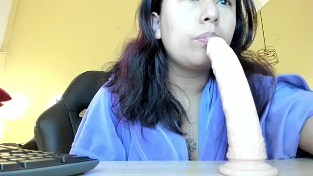 Snapshot of _Natalie18 chatting on 11-17-25, 08:53 Natalie18 online show from 11-17-25, 08:53