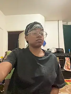 MommyConfident online show from 01-27-25, 10:49