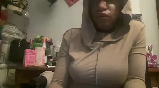 MommyConfident online show from 02-18-25, 04:48