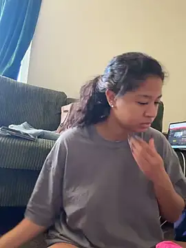 Snapshot of VanessaBling chatting on 10-29-25, 01:46 VanessaBling online show from 10-29-25, 01:46