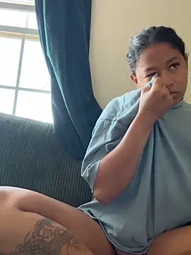 Snapshot of VanessaBling chatting on 11-02-25, 03:36 VanessaBling online show from 11-02-25, 03:36