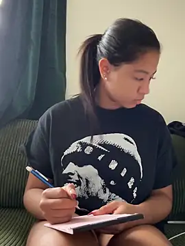 Snapshot of VanessaBling chatting on 12-03-25, 03:43 VanessaBling online show from 12-03-25, 03:43