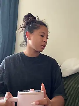 VanessaBling online show from 03-04-26, 09:10