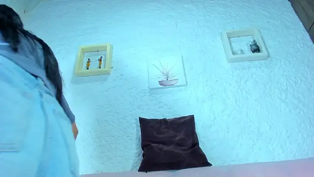 emiily s online show from 02-15-25, 12:11