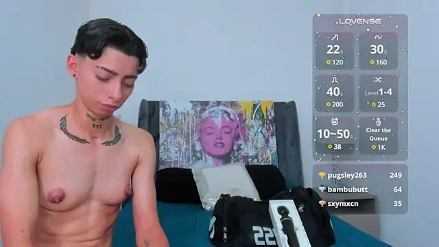 Snapshot of AmberAdams_ chatting on 12-13-24, 01:15 AmberAdams  online show from 12-13-24, 01:15