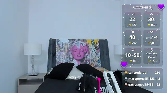 Snapshot of AmberAdams_ chatting on 12-14-24, 05:14 AmberAdams  online show from 12-14-24, 05:14