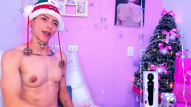 Snapshot of AmberAdams_ chatting on 12-25-24, 08:17 AmberAdams  online show from 12-25-24, 08:17