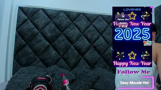 Snapshot of AmberAdams_ chatting on 01-20-25, 01:21 AmberAdams  online show from 01-20-25, 01:21