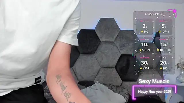 Snapshot of AmberAdams_ chatting on 02-15-25, 02:22 AmberAdams  online show from 02-15-25, 02:22