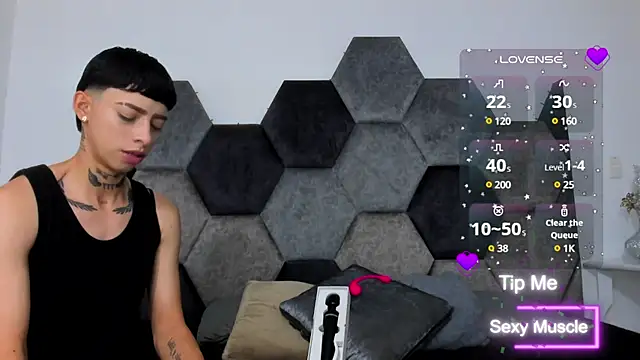 Snapshot of AmberAdams_ chatting on 03-03-25, 02:04 AmberAdams  online show from 03-03-25, 02:04