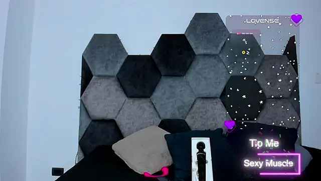 Snapshot of AmberAdams_ chatting on 03-08-25, 05:11 AmberAdams  online show from 03-08-25, 05:11