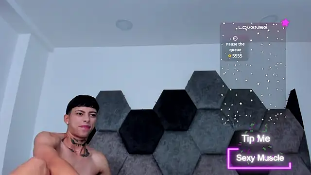 Snapshot of AmberAdams_ chatting on 03-16-25, 02:33 AmberAdams  online show from 03-16-25, 02:33