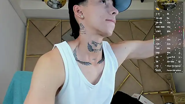 Snapshot of AmberAdams_ chatting on 09-11-25, 04:18 AmberAdams  online show from 09-11-25, 04:18