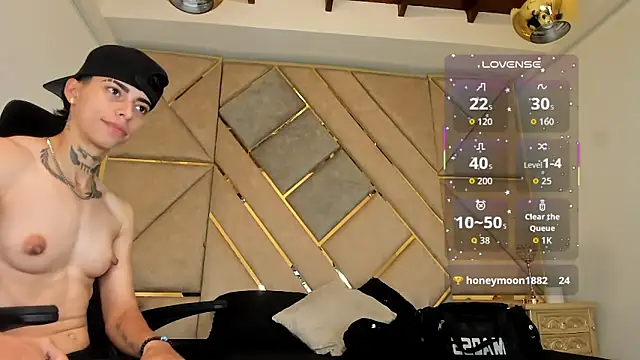 Snapshot of AmberAdams_ chatting on 09-24-25, 02:53 AmberAdams  online show from 09-24-25, 02:53