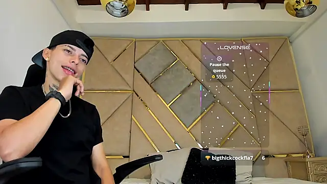 Snapshot of AmberAdams_ chatting on 09-29-25, 03:17 AmberAdams  online show from 09-29-25, 03:17