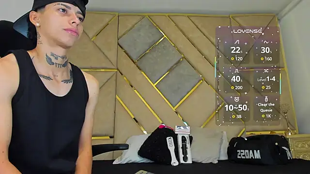 Snapshot of AmberAdams_ chatting on 10-07-25, 03:09 AmberAdams  online show from 10-07-25, 03:09