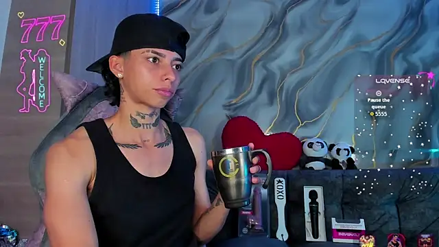 AmberAdams  online show from 04-28-26, 05:40